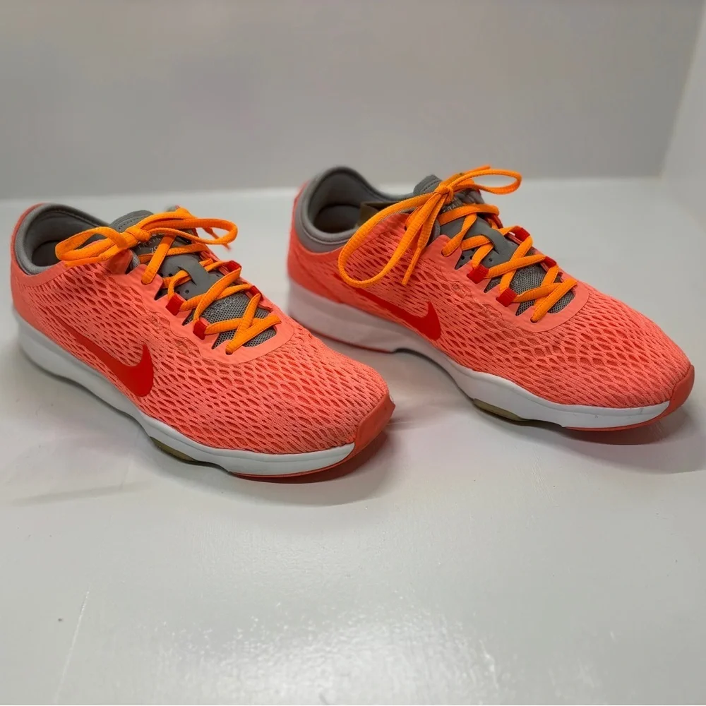 Nike Zoom Fit Agility Women’s Training Shoes Coral Orange Gray Size 6 - Picture 2 of 7